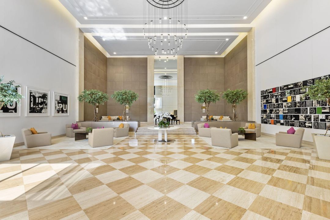 For Sale: $1,900,000 (2 beds, 2 baths, 2560 Square Feet)