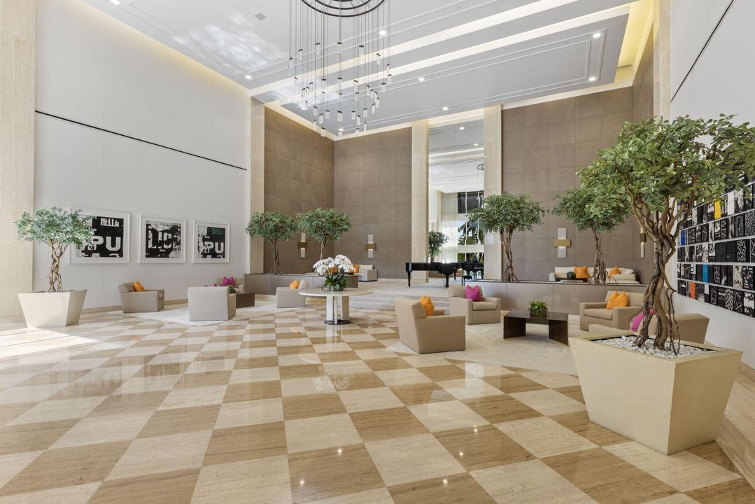 For Sale: $1,900,000 (2 beds, 2 baths, 2560 Square Feet)