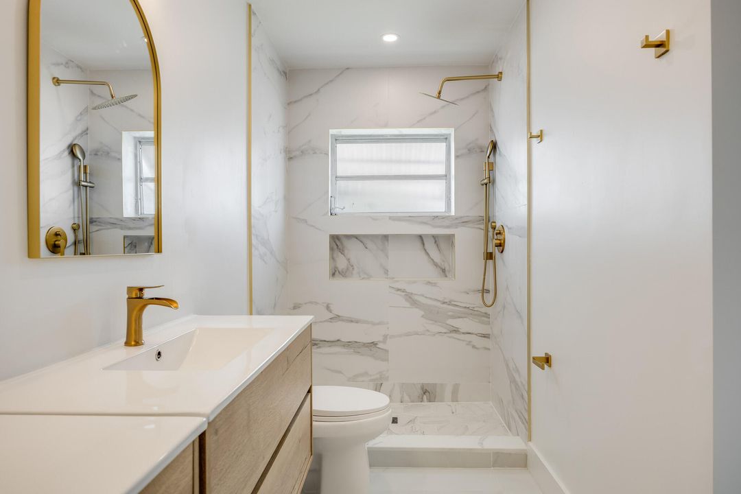 For Sale: $359,500 (2 beds, 2 baths, 1682 Square Feet)