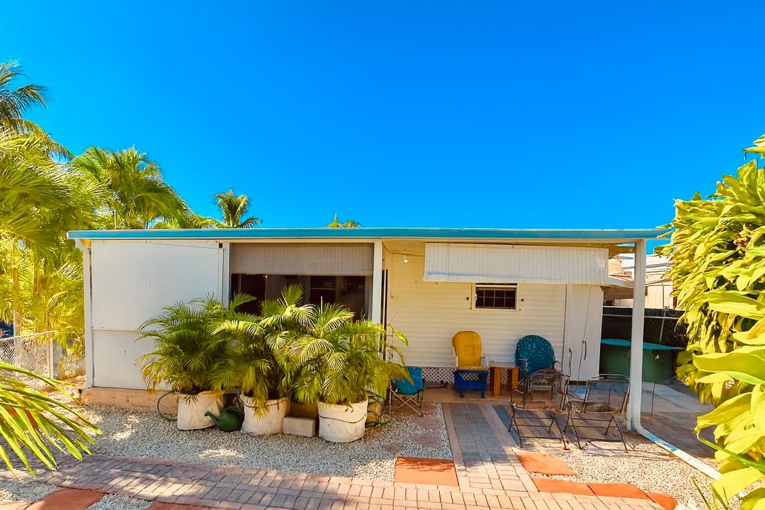 待售: $290,000 (2 贝兹, 1 浴室, 952 平方英尺)