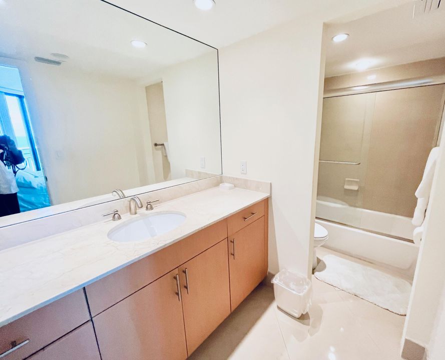 В аренду: $4,500 (2 спален, 2 ванн, 1491 Квадратных фут)