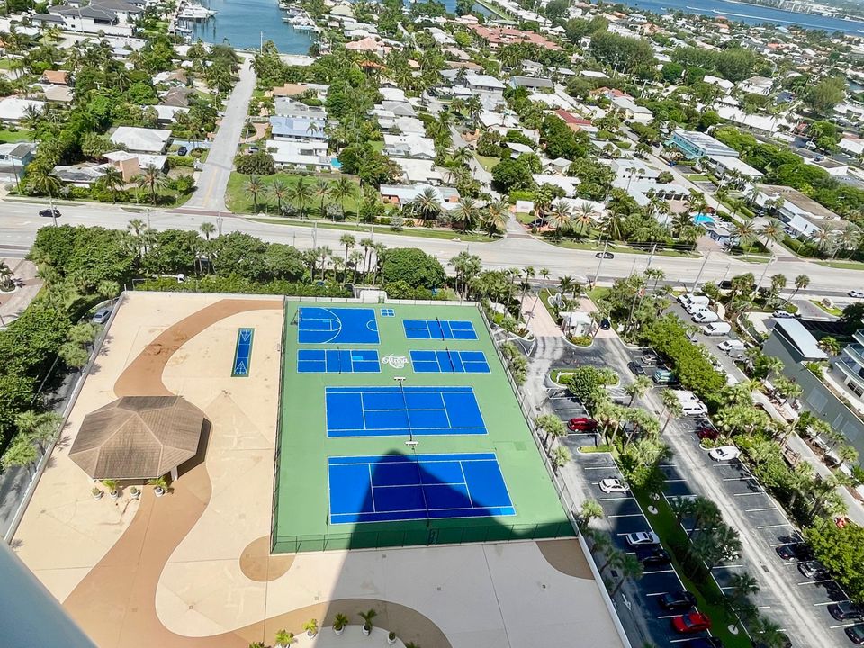 В аренду: $4,500 (2 спален, 2 ванн, 1491 Квадратных фут)