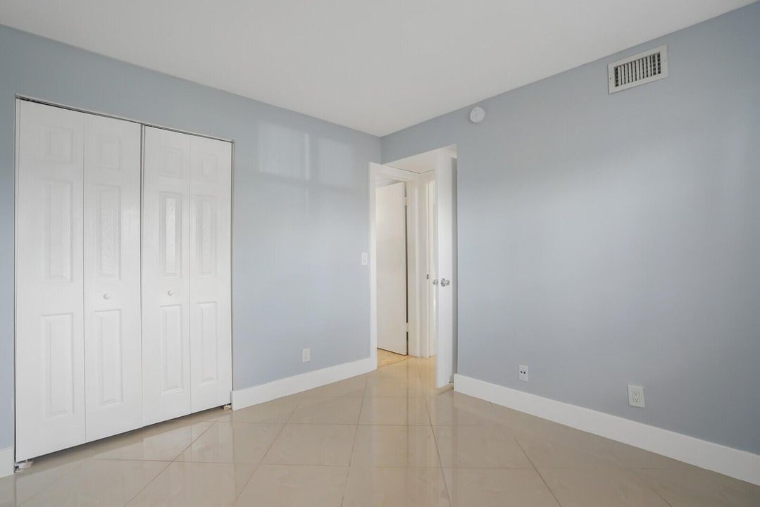 For Rent: $2,200 (2 beds, 2 baths, 756 Square Feet)