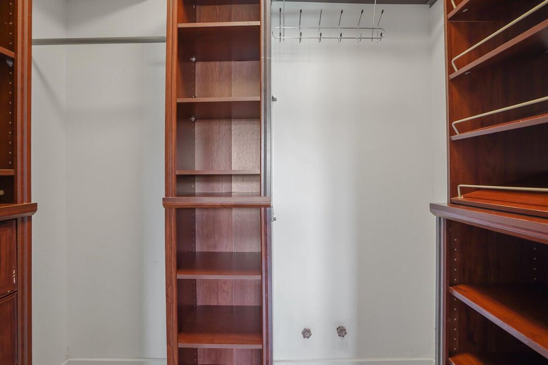 For Rent: $2,200 (2 beds, 2 baths, 756 Square Feet)