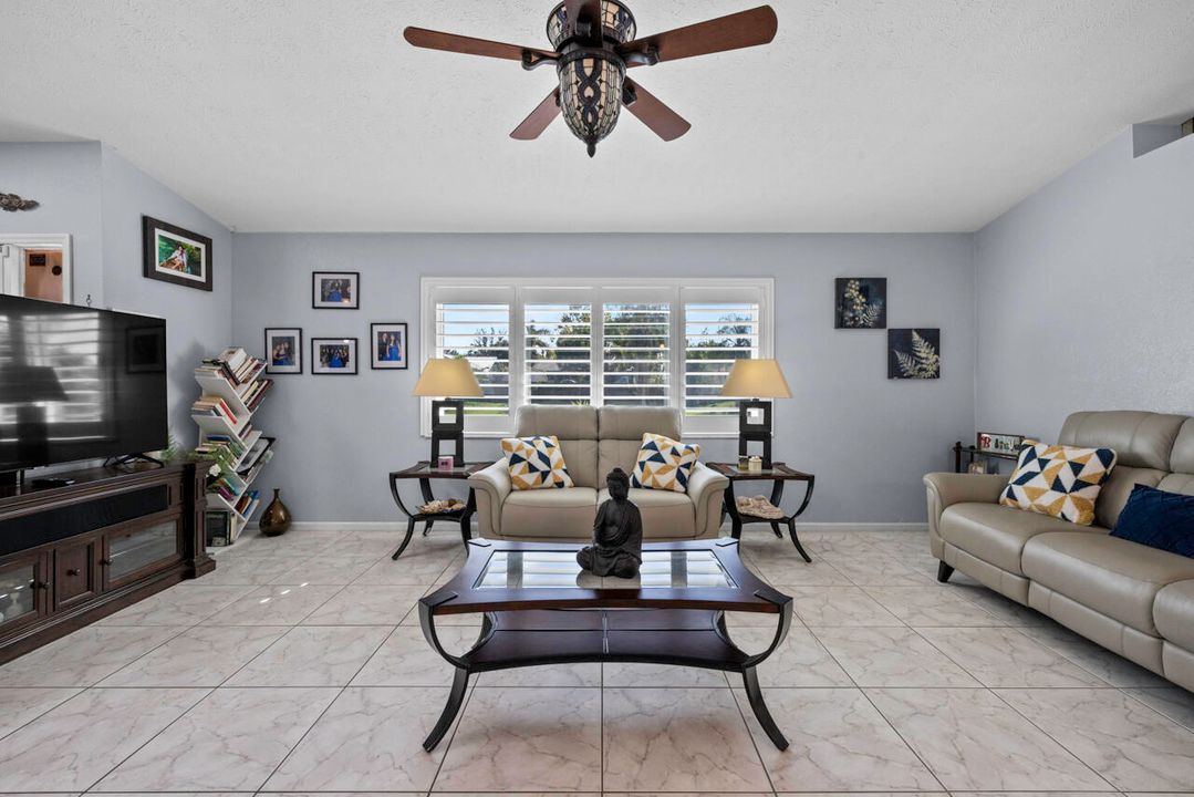 For Sale: $415,000 (3 beds, 2 baths, 1614 Square Feet)