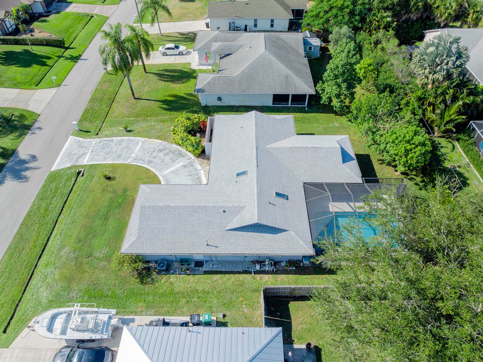 For Sale: $415,000 (3 beds, 2 baths, 1614 Square Feet)