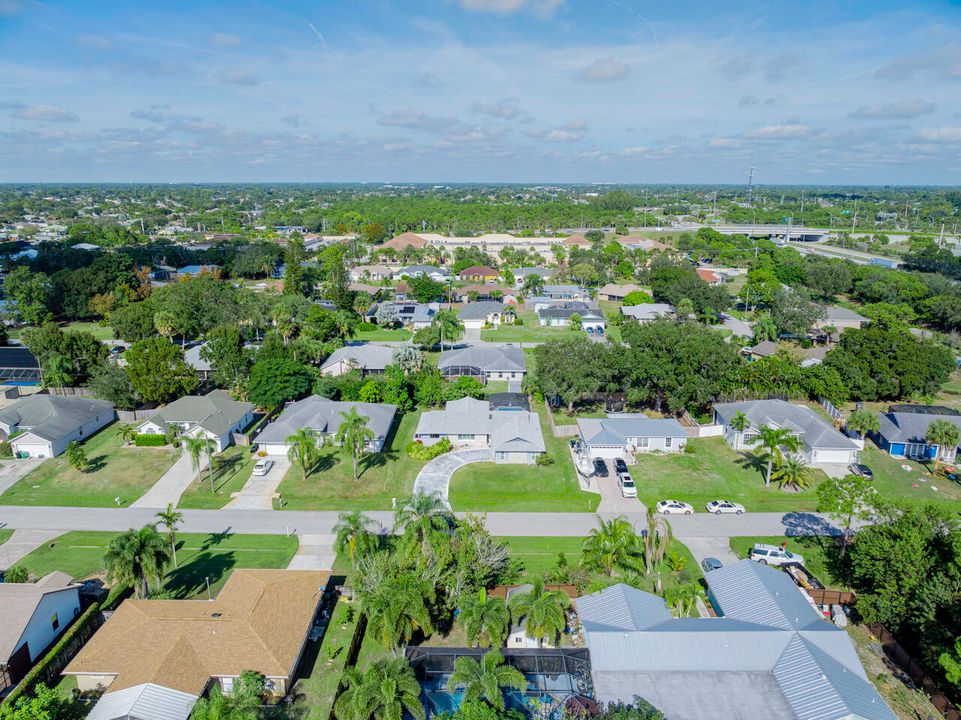 For Sale: $415,000 (3 beds, 2 baths, 1614 Square Feet)