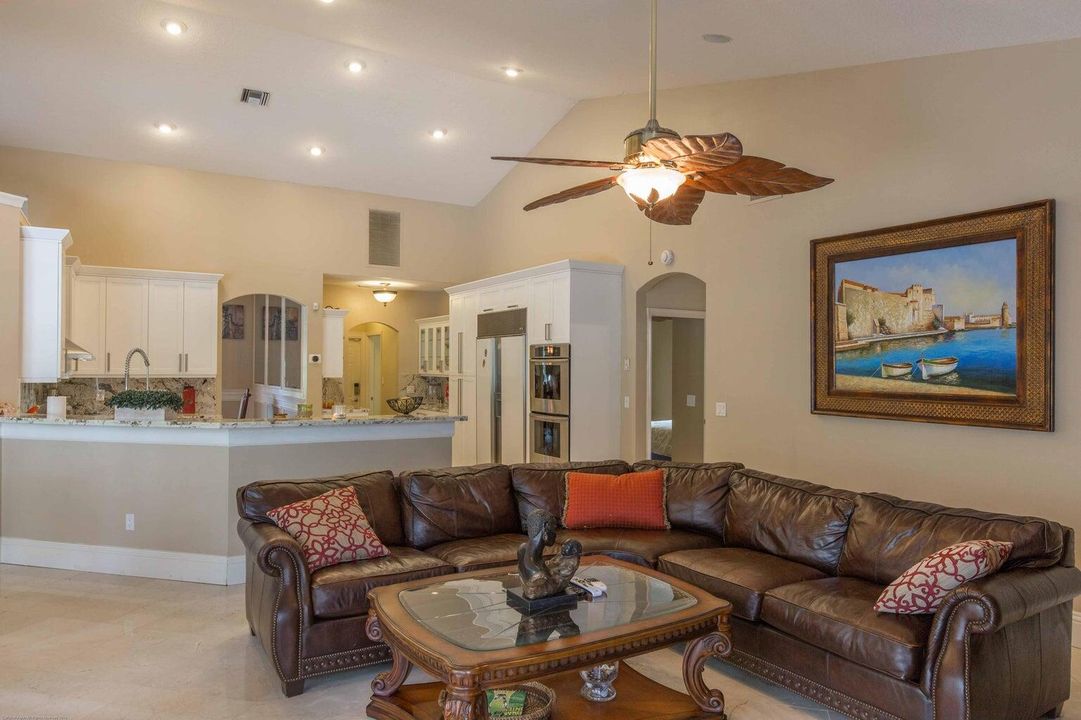 En Renta: $13,500 (5 camas, 4 baños, 3332 Pies cuadrados)