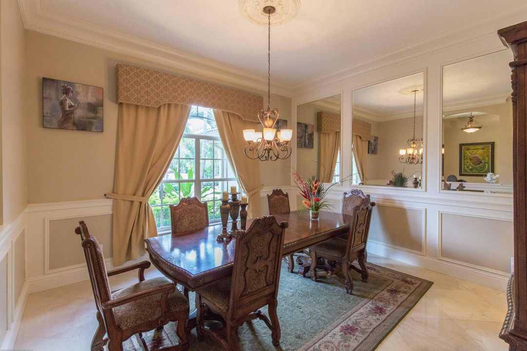 En Renta: $13,500 (5 camas, 4 baños, 3332 Pies cuadrados)