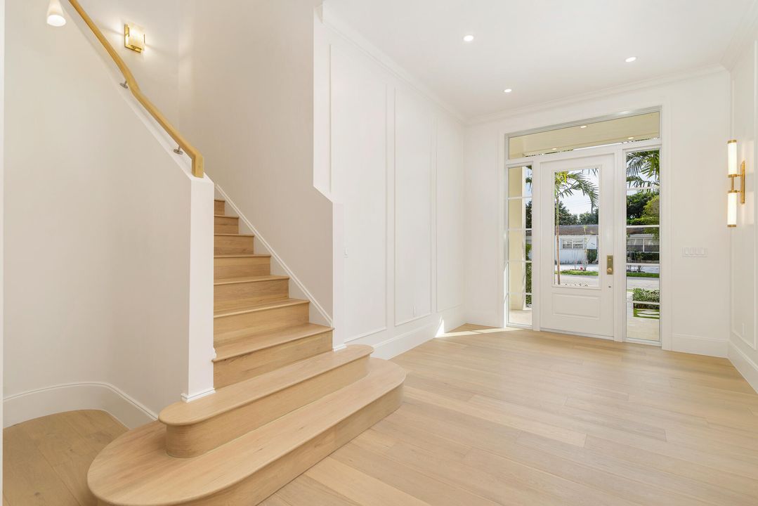 For Sale: $7,795,000 (5 beds, 5 baths, 5252 Square Feet)