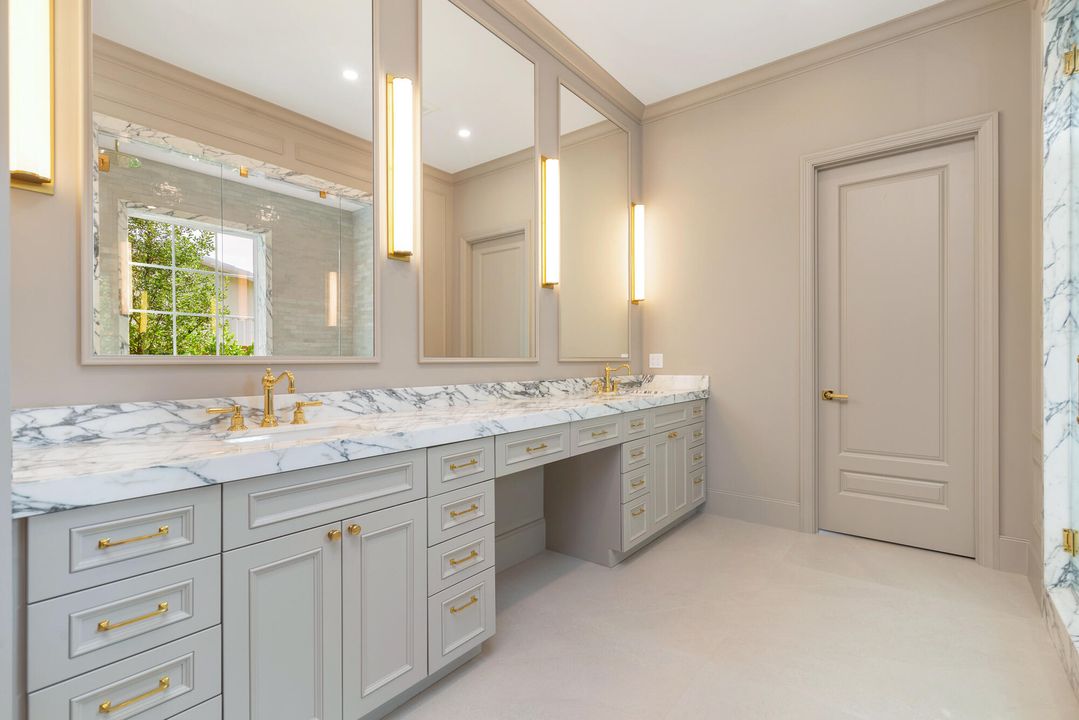 For Sale: $7,795,000 (5 beds, 5 baths, 5252 Square Feet)