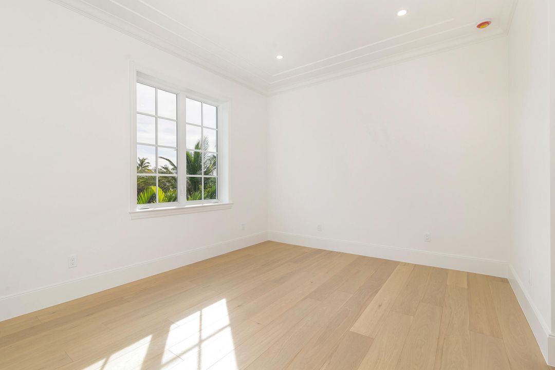 For Sale: $7,795,000 (5 beds, 5 baths, 5252 Square Feet)