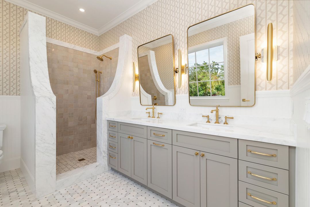 For Sale: $7,795,000 (5 beds, 5 baths, 5252 Square Feet)