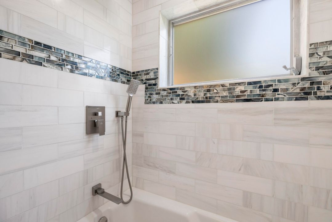 На продажу: $995,000 (2 спален, 2 ванн, 1558 Квадратных фут)