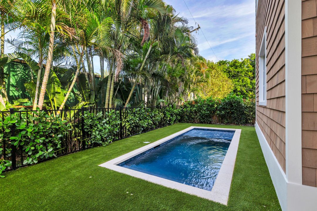 For Sale: $7,795,000 (5 beds, 5 baths, 5252 Square Feet)