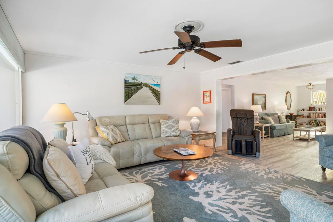 На продажу: $995,000 (2 спален, 2 ванн, 1558 Квадратных фут)