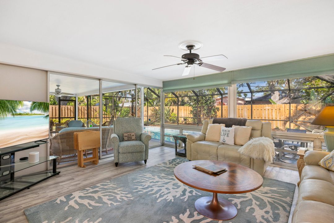 На продажу: $995,000 (2 спален, 2 ванн, 1558 Квадратных фут)