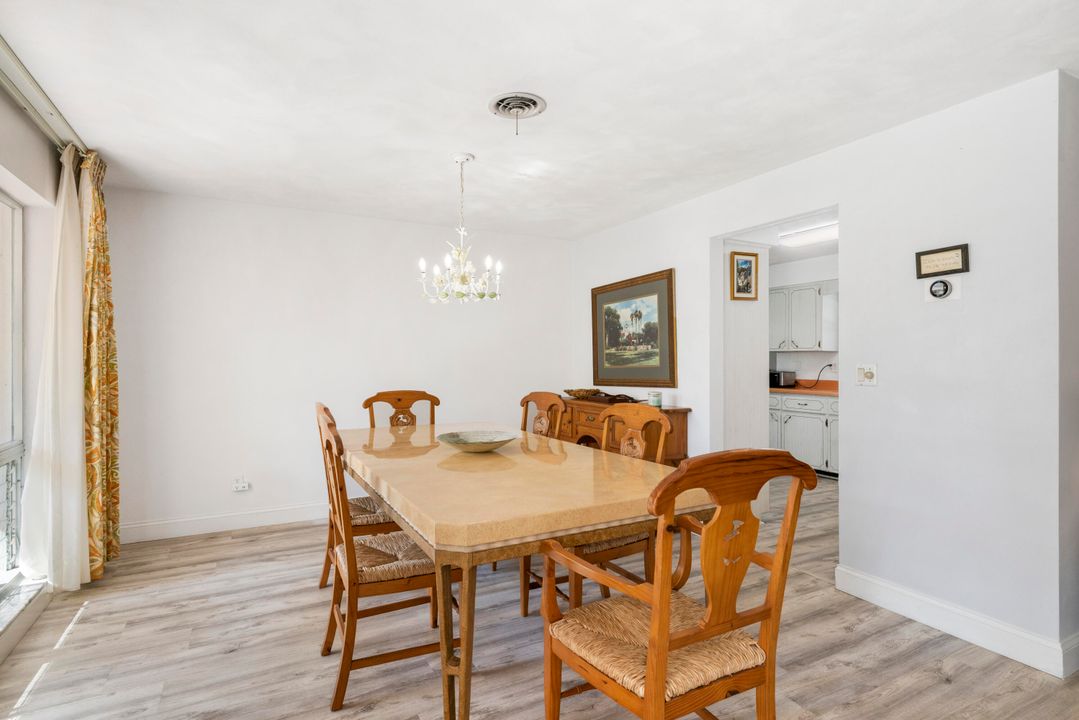 На продажу: $995,000 (2 спален, 2 ванн, 1558 Квадратных фут)