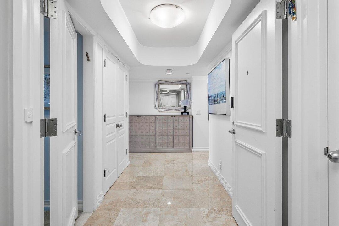 En Venta: $2,650,000 (2 camas, 2 baños, 2050 Pies cuadrados)