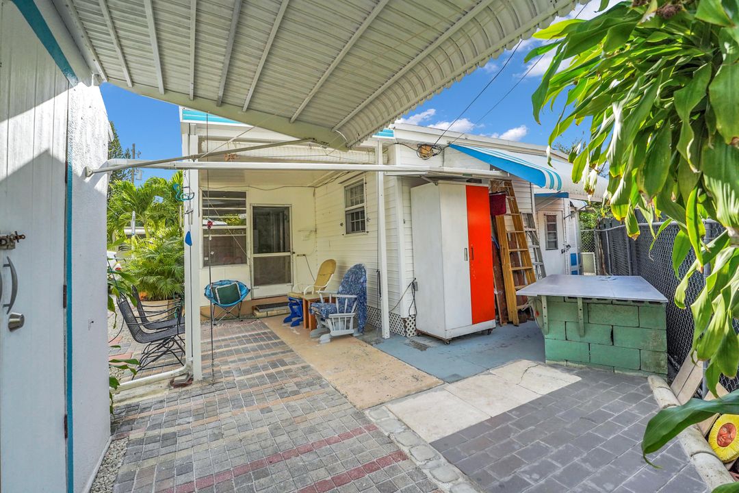 待售: $290,000 (2 贝兹, 1 浴室, 952 平方英尺)