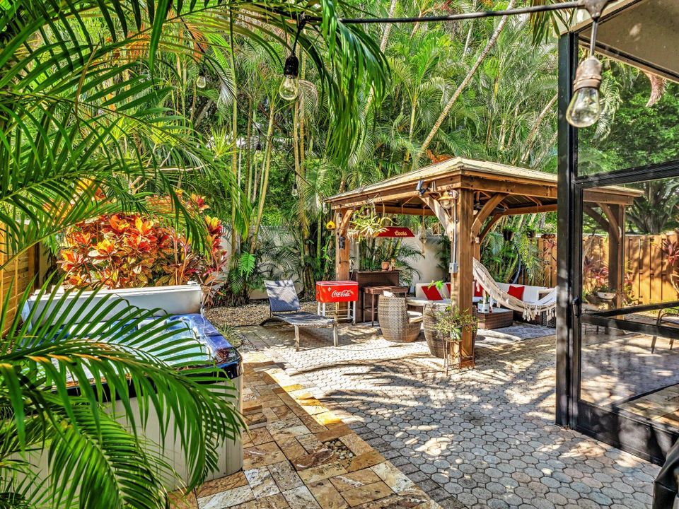 For Rent: $11,000 (3 beds, 2 baths, 1757 Square Feet)