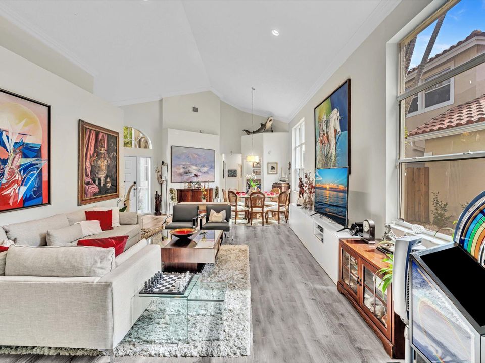 For Rent: $11,000 (3 beds, 2 baths, 1757 Square Feet)