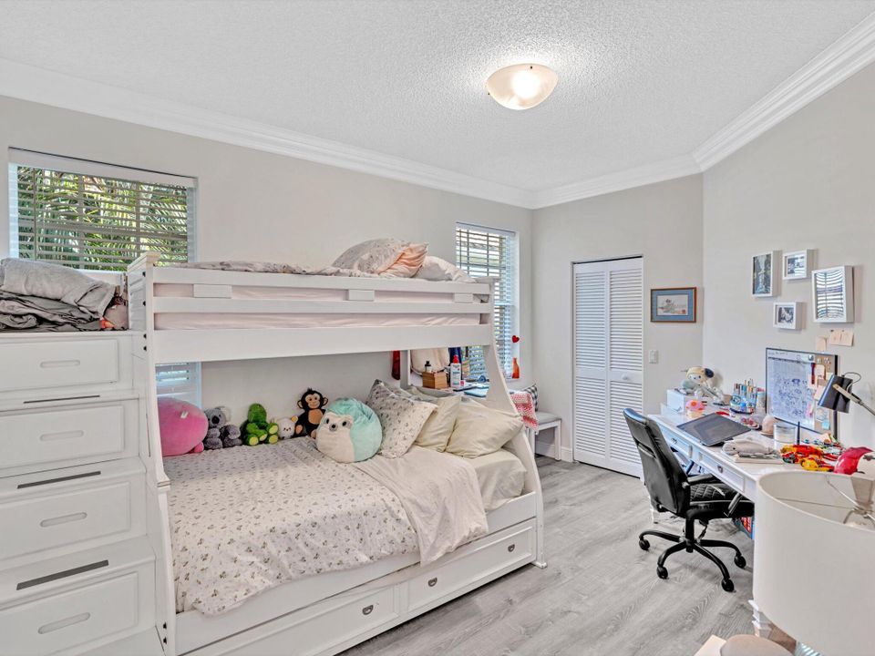 For Rent: $11,000 (3 beds, 2 baths, 1757 Square Feet)