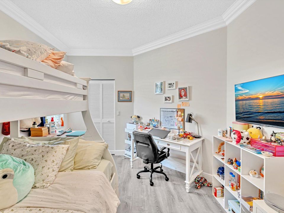 For Rent: $11,000 (3 beds, 2 baths, 1757 Square Feet)