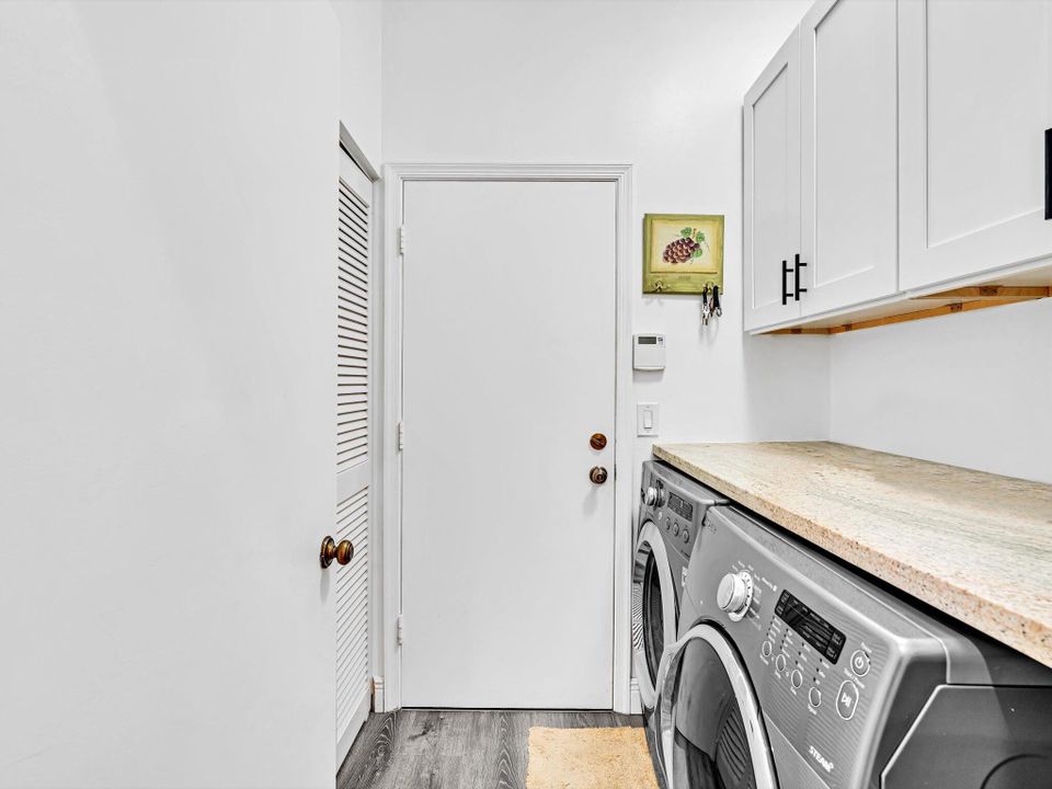 For Rent: $11,000 (3 beds, 2 baths, 1757 Square Feet)