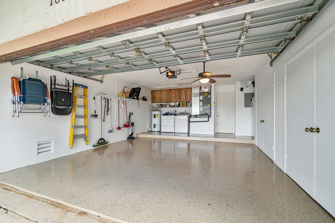 En Venta: $650,000 (2 camas, 2 baños, 1665 Pies cuadrados)