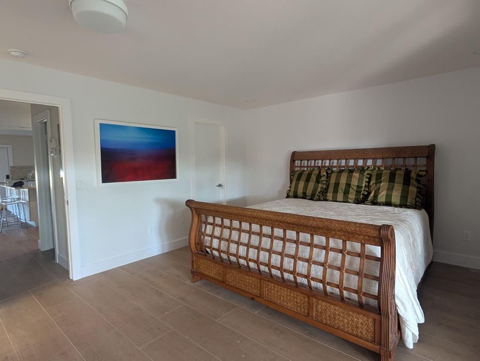 В аренду: $1,900 (1 спален, 1 ванн, 1100 Квадратных фут)