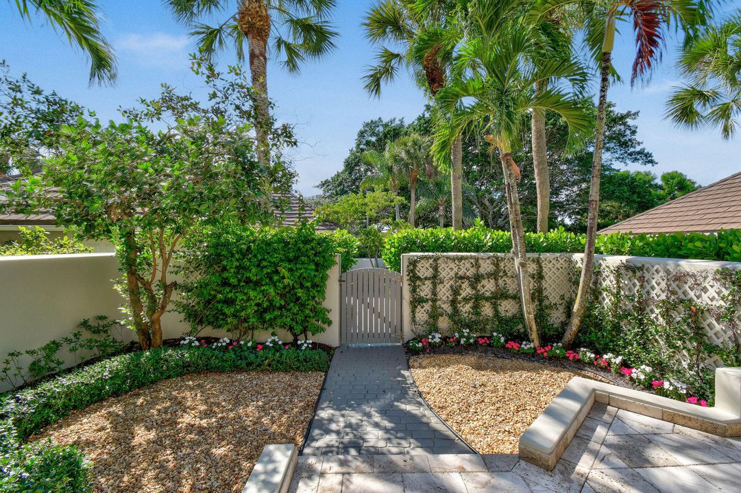 待售: $925,000 (2 贝兹, 2 浴室, 1928 平方英尺)