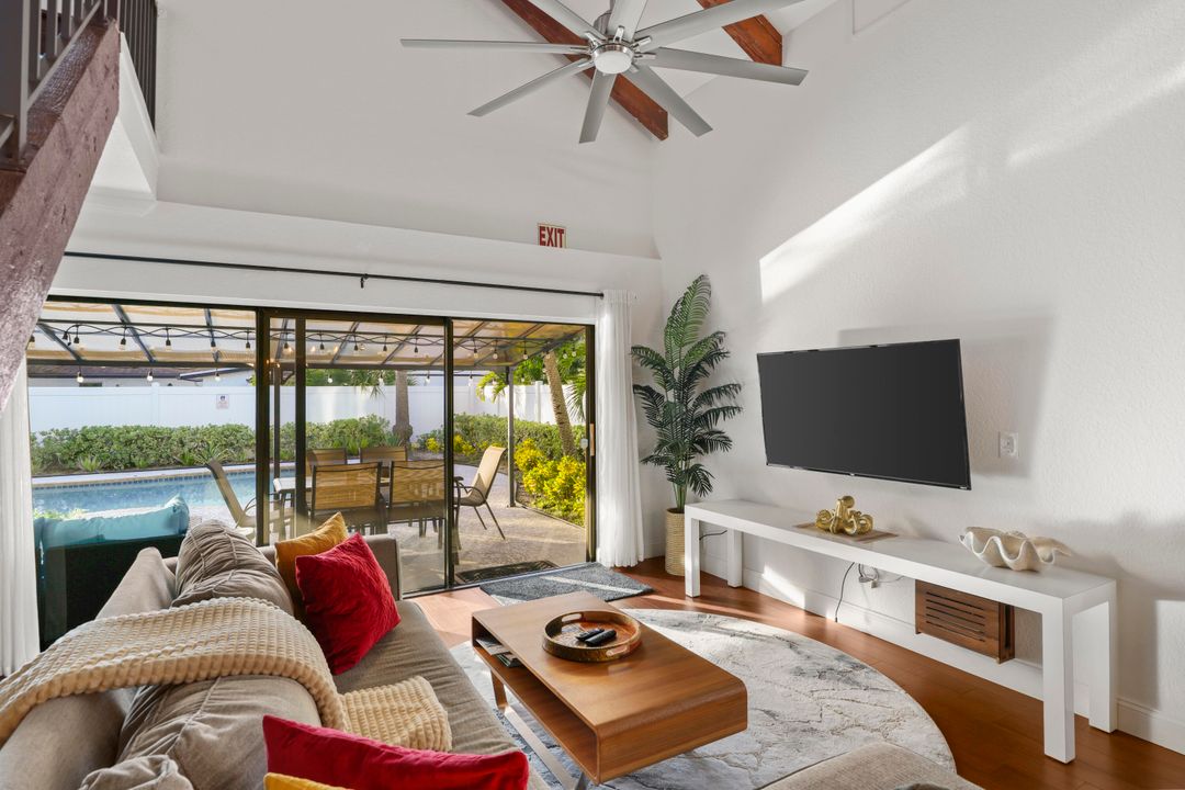 En Venta: $849,999 (3 camas, 3 baños, 1655 Pies cuadrados)