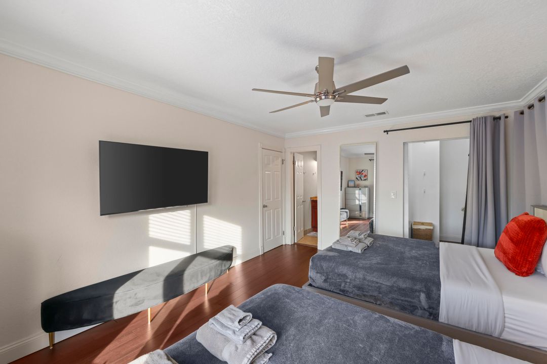 En Venta: $849,999 (3 camas, 3 baños, 1655 Pies cuadrados)