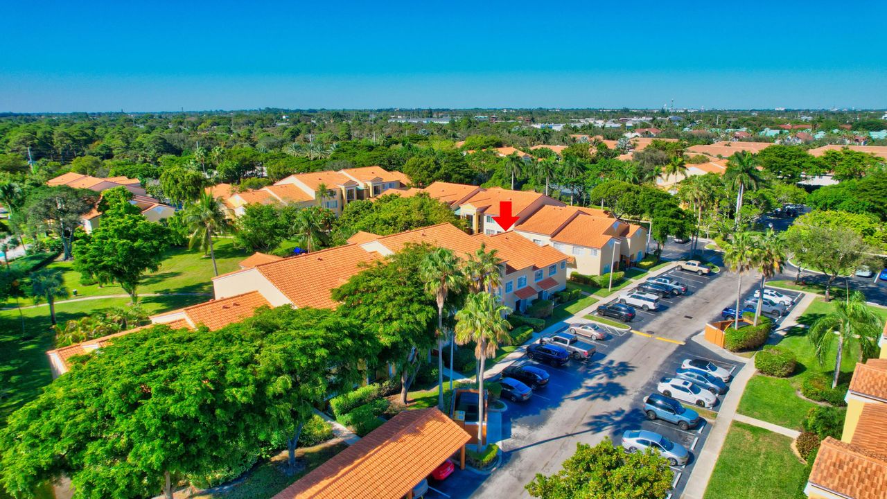 На продажу: $339,000 (3 спален, 2 ванн, 1296 Квадратных фут)