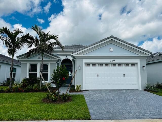 For Rent: $3,400 (3 beds, 3 baths, 2040 Square Feet)