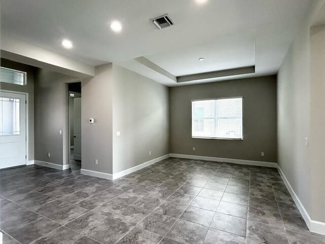 For Rent: $3,400 (3 beds, 3 baths, 2040 Square Feet)