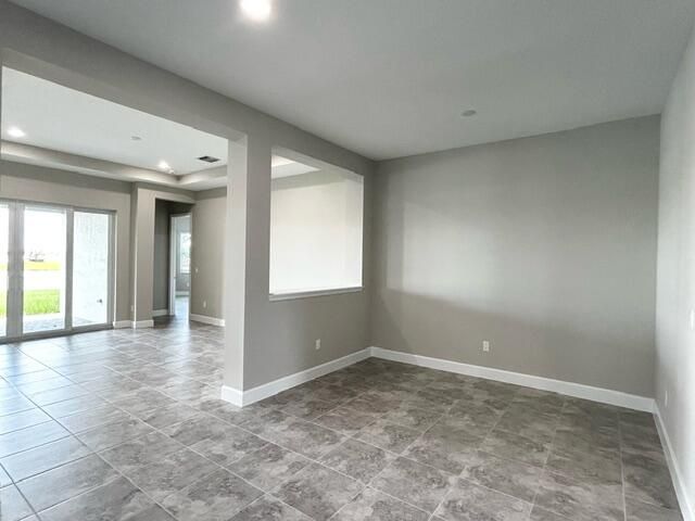 For Rent: $3,400 (3 beds, 3 baths, 2040 Square Feet)