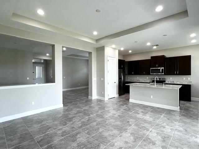 For Rent: $3,400 (3 beds, 3 baths, 2040 Square Feet)