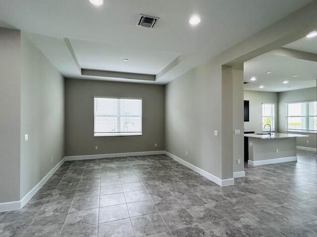 For Rent: $3,400 (3 beds, 3 baths, 2040 Square Feet)