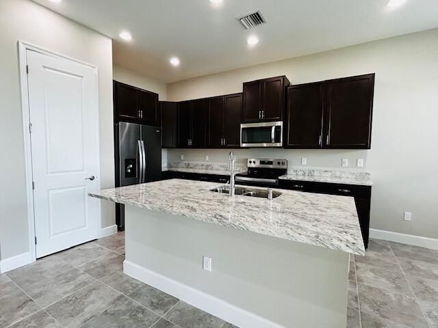 For Rent: $3,400 (3 beds, 3 baths, 2040 Square Feet)