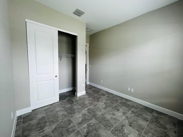 For Rent: $3,400 (3 beds, 3 baths, 2040 Square Feet)