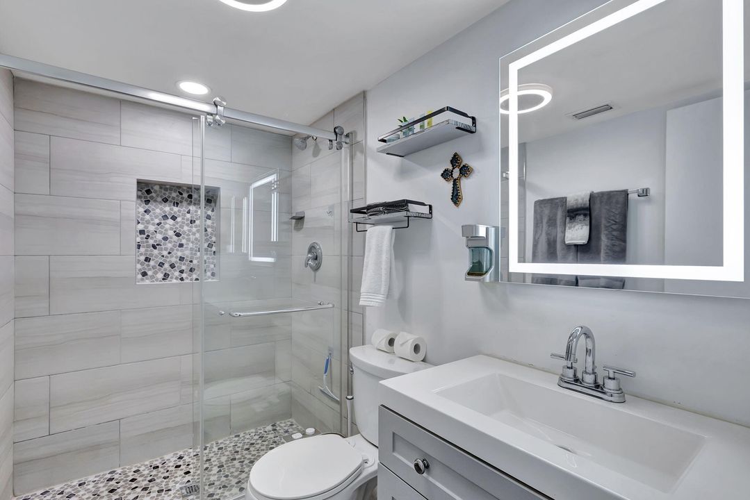 For Rent: $2,800 (2 beds, 2 baths, 1120 Square Feet)