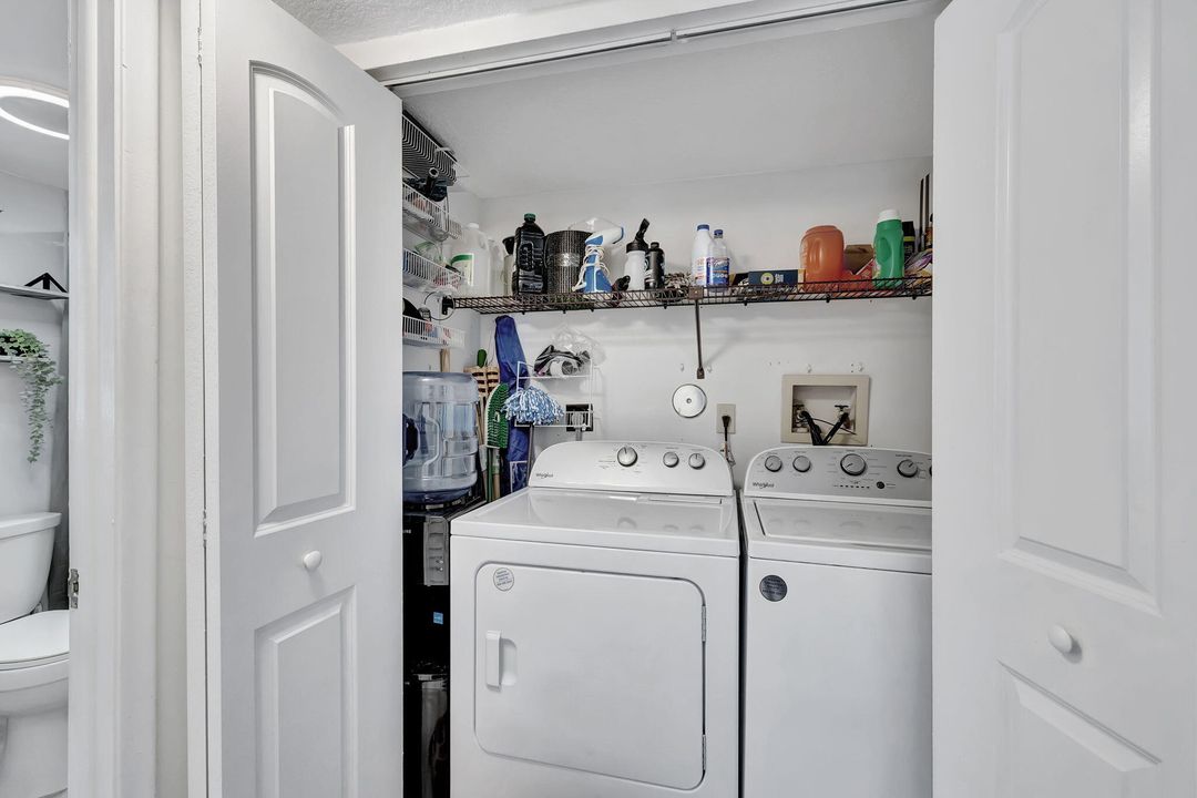 For Rent: $2,800 (2 beds, 2 baths, 1120 Square Feet)