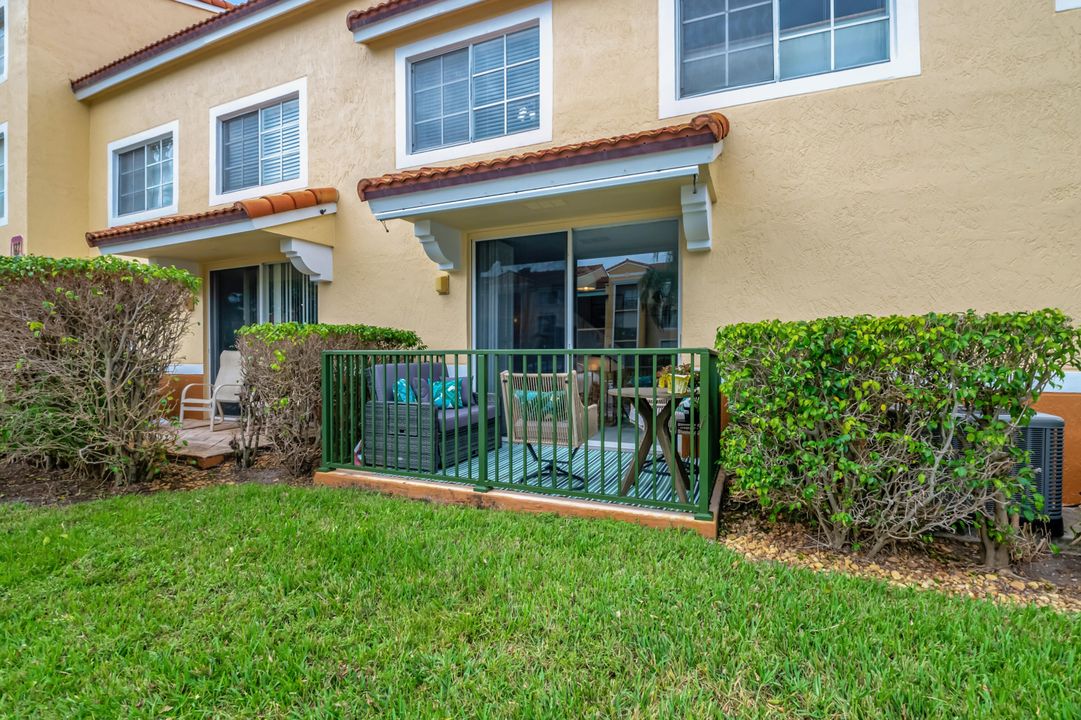 На продажу: $339,000 (3 спален, 2 ванн, 1296 Квадратных фут)