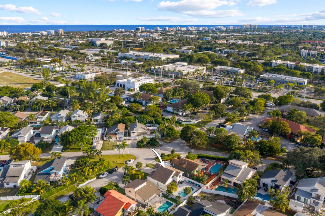 En Venta: $849,999 (3 camas, 3 baños, 1655 Pies cuadrados)