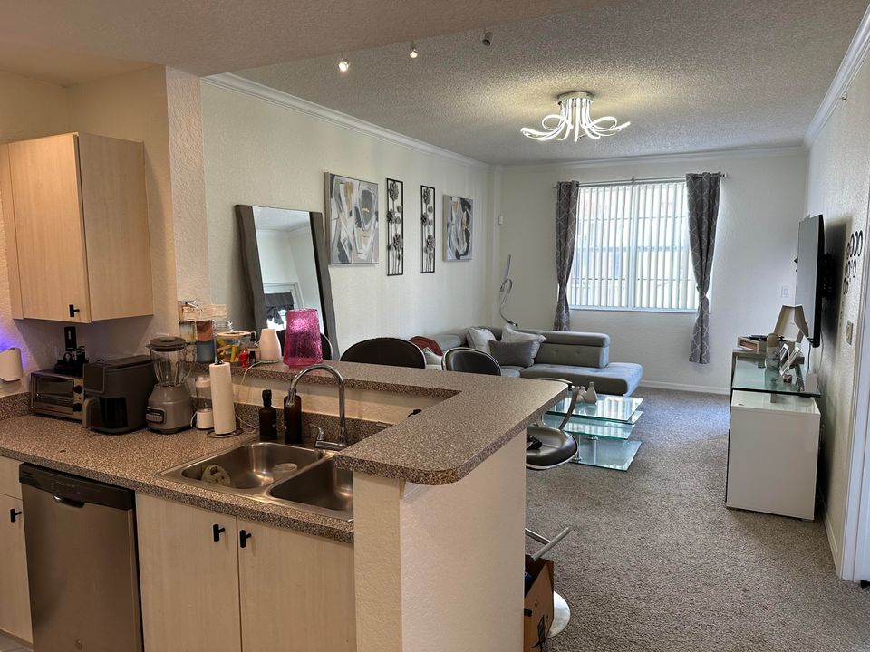 В аренду: $2,200 (1 спален, 1 ванн, 662 Квадратных фут)