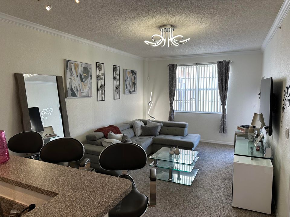 В аренду: $2,200 (1 спален, 1 ванн, 662 Квадратных фут)