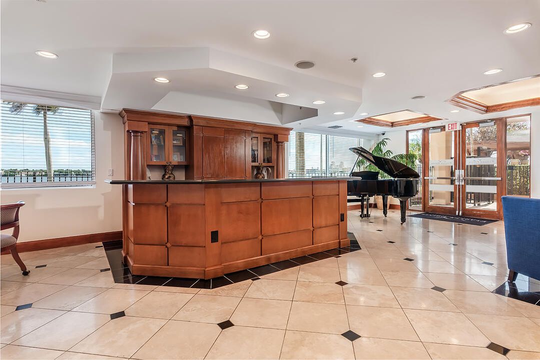 В аренду: $2,200 (1 спален, 1 ванн, 662 Квадратных фут)