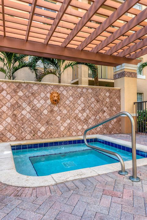 В аренду: $2,200 (1 спален, 1 ванн, 662 Квадратных фут)